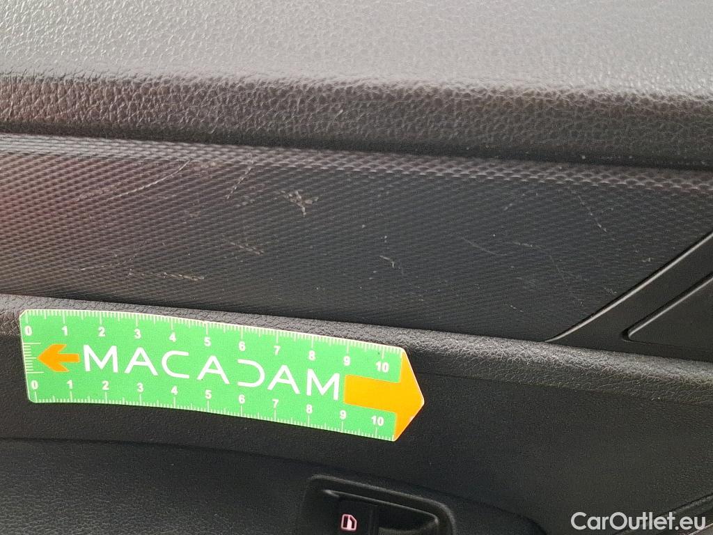  Volkswagen  Caddy VOLKSWAGEN  Van / 2015 / 4P / Fourgonnette 1.4 TGI GNV 110 Business Line #20