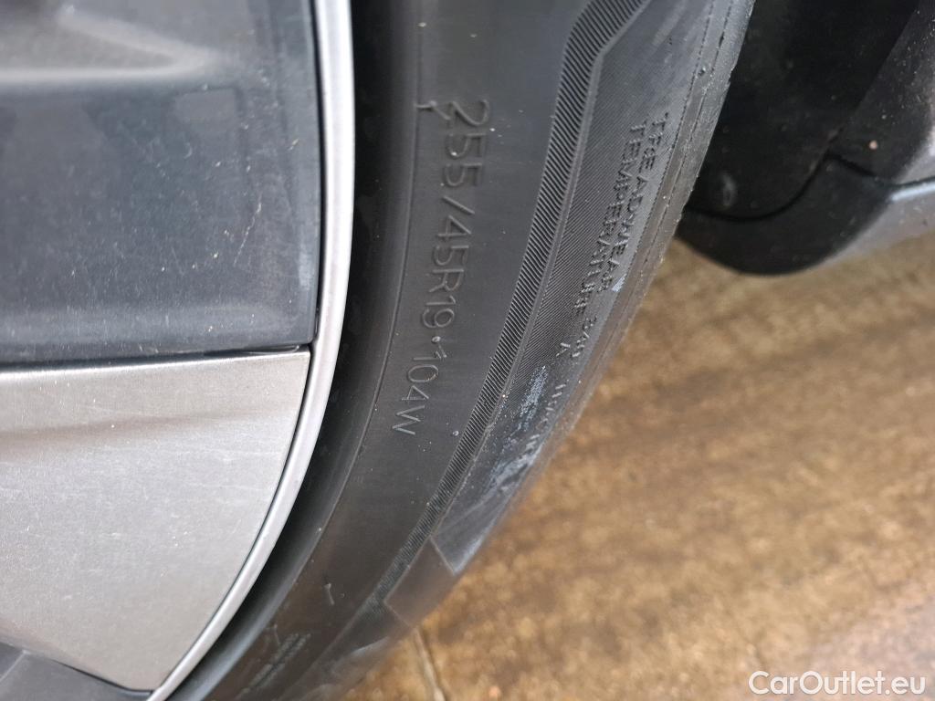  Tesla  Model Y TESLA  / 2020 / 5P / SUV Grand Autonomie Dual Motor AWD #10