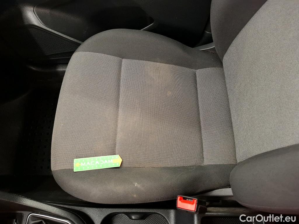  Volkswagen  Caddy VOLKSWAGEN  Van / 2015 / 4P / Fourgonnette 1.4 TGI GNV 110 Business Line #35