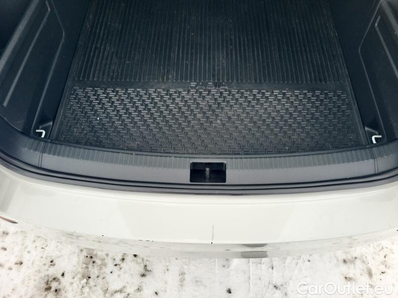  Skoda  Fabia  Combi (2015)  Com.1.0TSI 70 Ambition #17