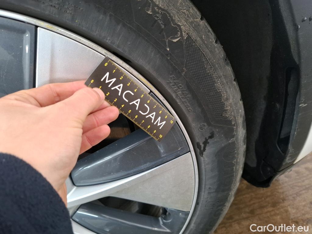  Tesla  Model Y TESLA  / 2020 / 5P / SUV Grand Autonomie Dual Motor AWD #33