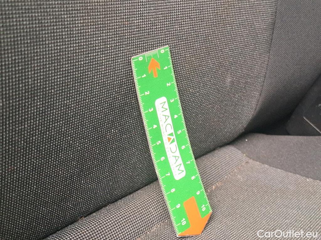  Volkswagen  Crafter VOLKSWAGEN  / 2017 / 4P / Fourgon tôlé 2.0 TDI 140 35 L4H3 Procab Business Line #37