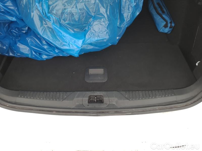  Ford  Focus   Turnier (CGE)(2018->) Foc.ST 1.5EBl Trend Edition #10