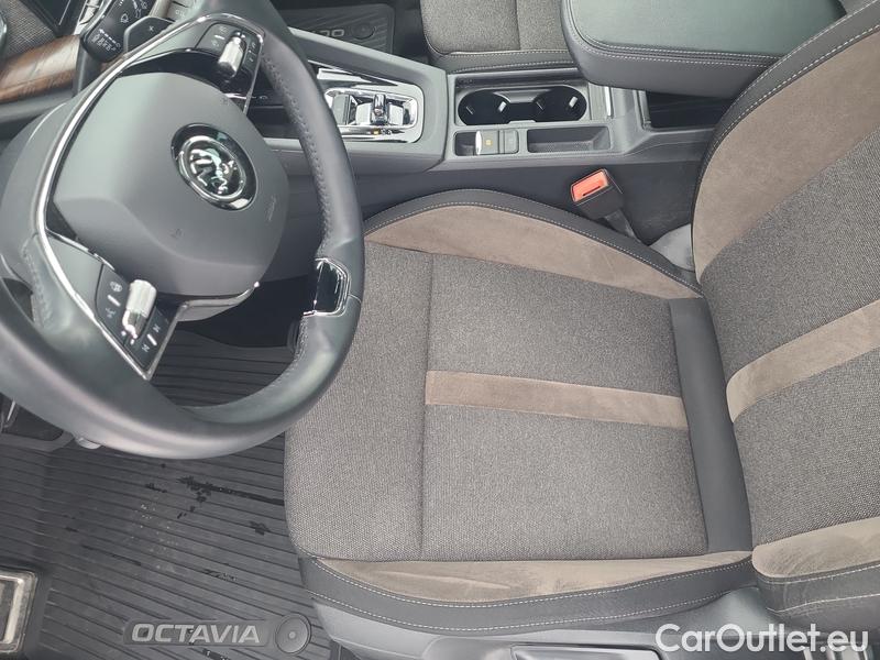  Skoda  Octavia  Combi (NX3)(2020) Oct.C. 2.0TDI 147 Scout 4x4 AT #17
