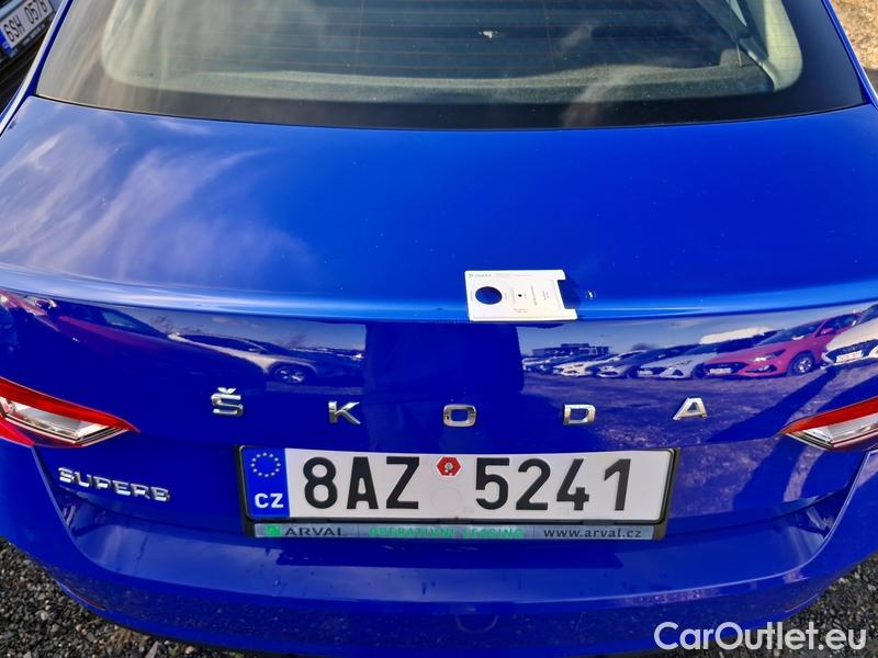  Skoda  Superb  (3V3)(2015) Supe.2.0TDI 147 Style Aut #16