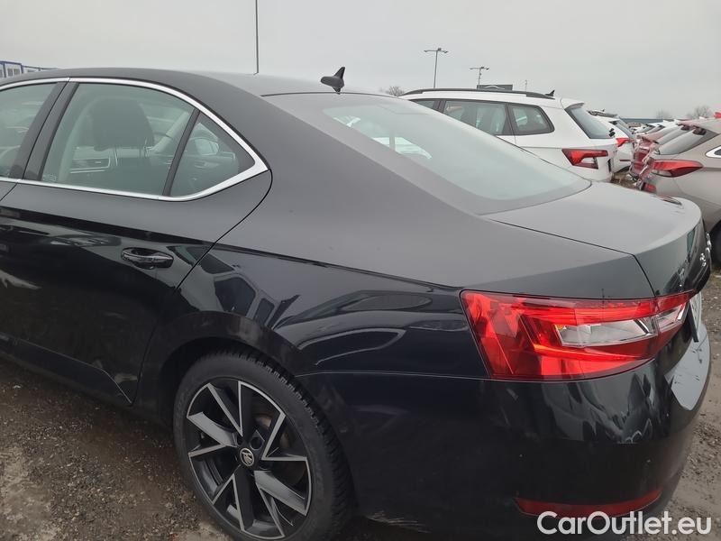  Skoda  Superb  2 (2008) Supe.FL2.0TSI 140 Style AT #17