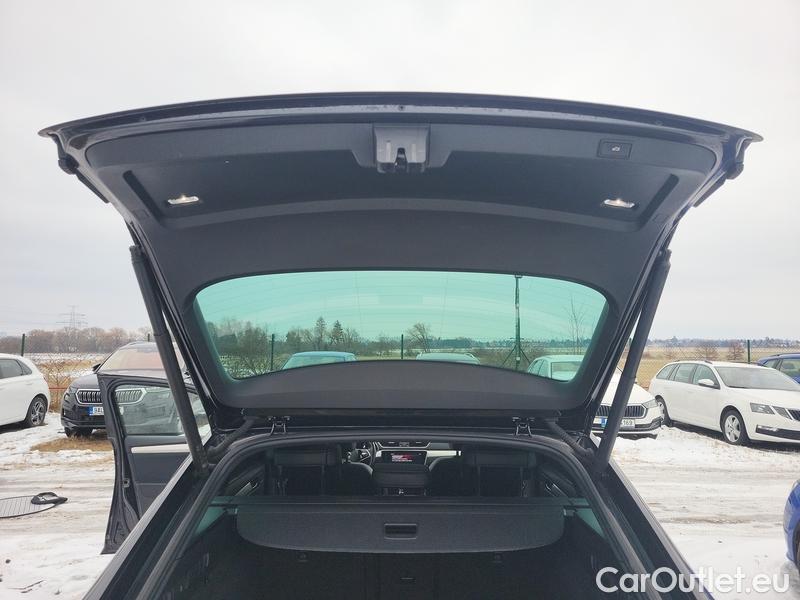  Skoda  Superb  Combi (3V5)(2015) Su.com.2.0TDI 147 4x4 L&K Aut #11