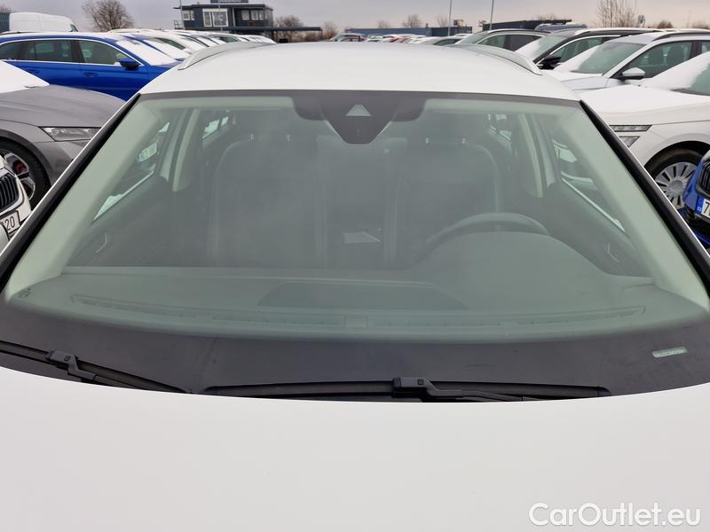  Volkswagen  Passat  Variant (CB5) (2019) Pas.Var.2.0TSI 200 Eleg.4M AT #1