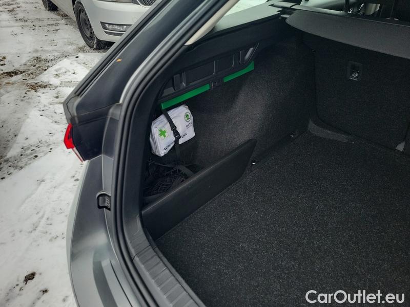  Skoda  Octavia  Combi (NX3)(2020) Oc.Com.1.0e-TEC 81 Ambition AT #10