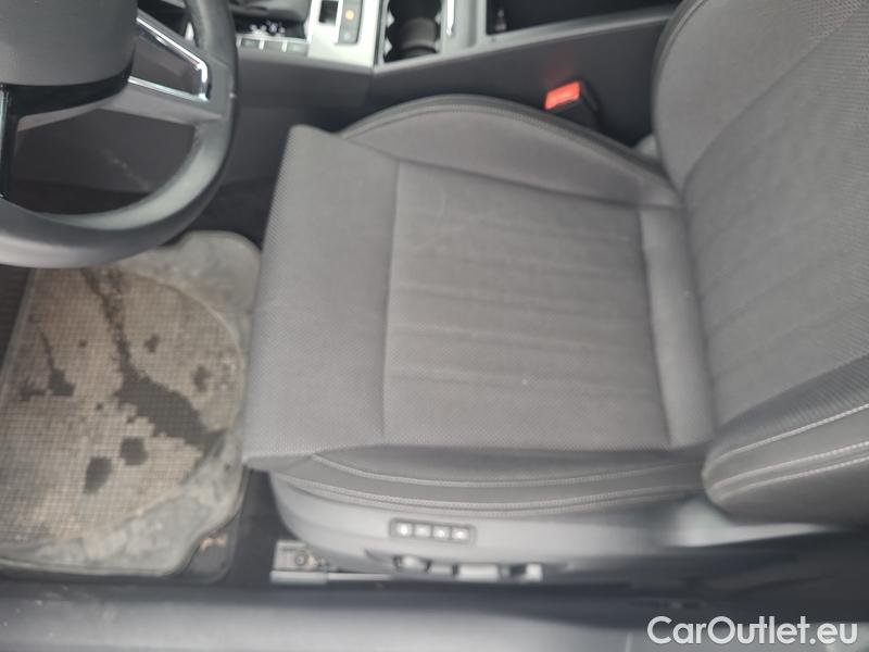  Skoda  Superb  Combi (3V5)(2015) Sup.C.FL2.0TDI 140 Style AT #10