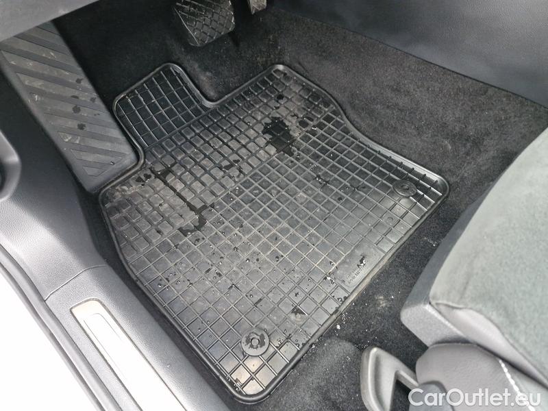  Volkswagen  Passat  Variant (CB5) (2019) Pas.Var.2.0TSI 200 Eleg.4M AT #12