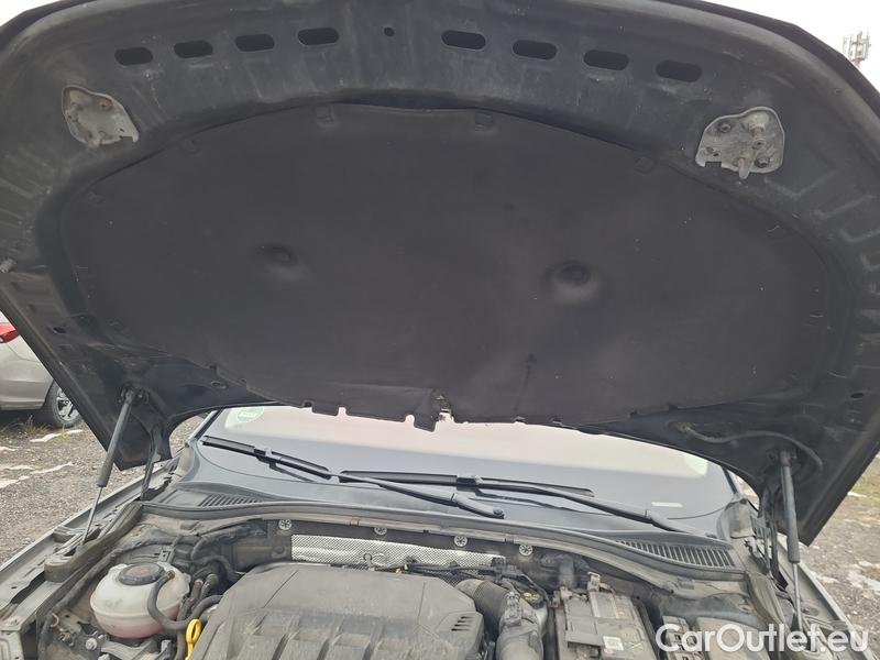  Skoda  Superb  2 (2008) Supe.FL2.0TSI 140 Style AT #1