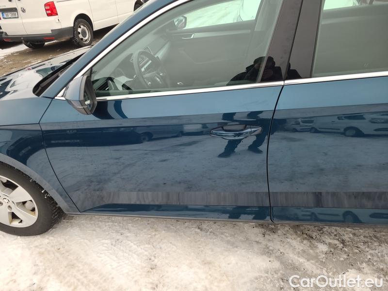  Skoda  Superb  Combi (3T5)(2010) Sup.C.FL2.0TDI 110 Ambition AT #4