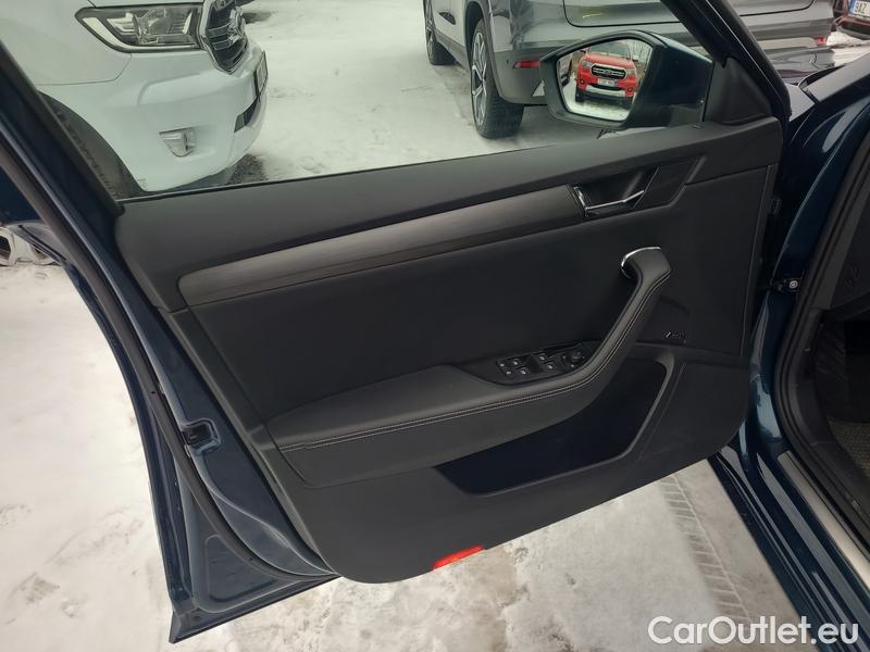  Skoda  Superb  Combi (3V5)(2015) Sup.C.FL2.0TDI 140 Style AT #12