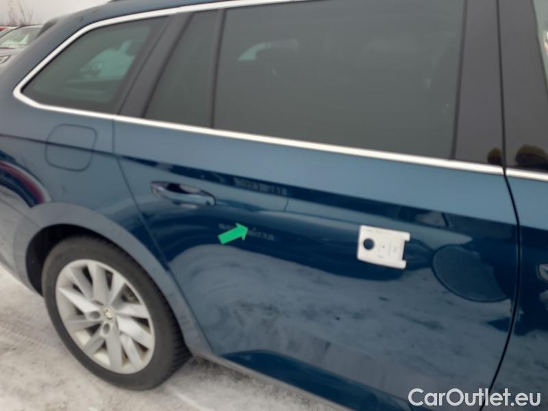  Skoda  Superb  Combi (3V5)(2015) Sup.C.FL2.0TDI 140 Style AT #4