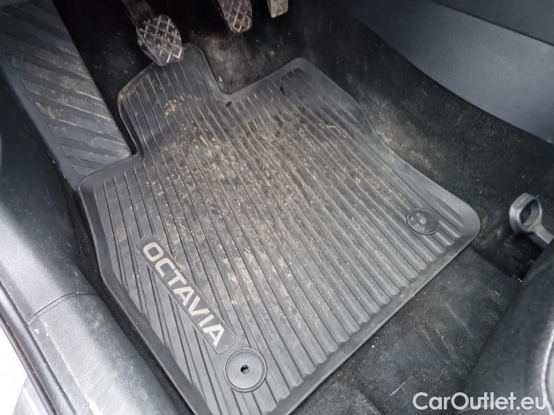  Skoda  Octavia  Combi (NX3)(2020) Oct.Combi 2.0TDI 85 Style #13