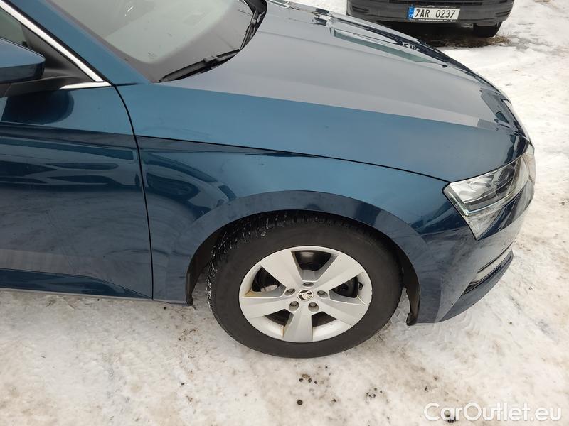  Skoda  Superb  Combi (3T5)(2010) Sup.C.FL2.0TDI 110 Ambition AT #18