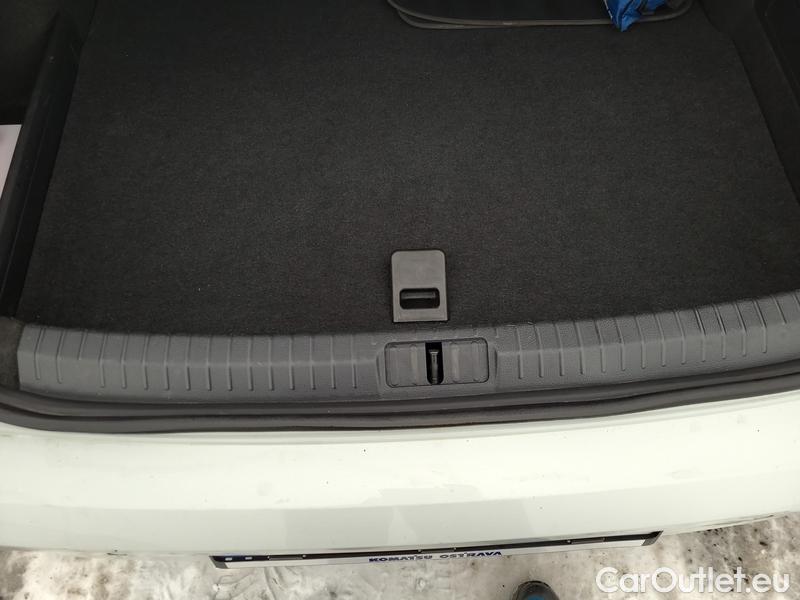  Volkswagen  Passat  Lim (CB2) (2019)  2.0TDI 147 Eleg.4M AT #14