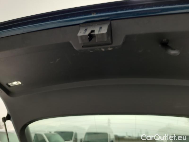  Skoda  Superb  Combi (3T5)(2010) Sup.C.FL2.0TDI 110 Ambition AT #13