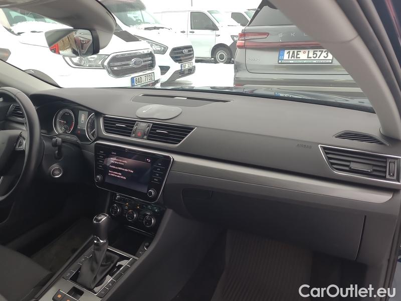  Skoda  Superb  Combi (3V5)(2015) Sup.C.FL2.0TDI 140 Style AT #17