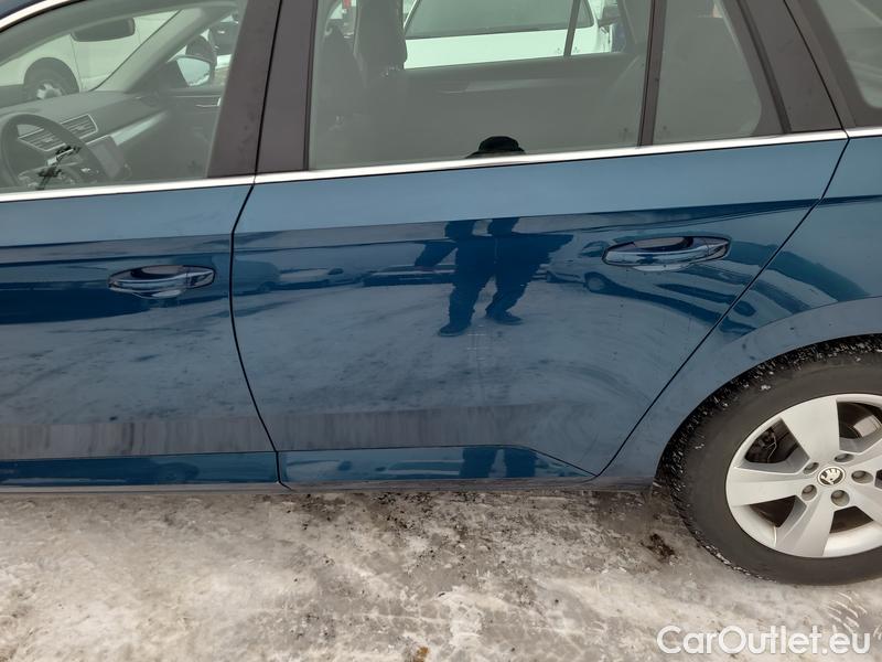  Skoda  Superb  Combi (3T5)(2010) Sup.C.FL2.0TDI 110 Ambition AT #9