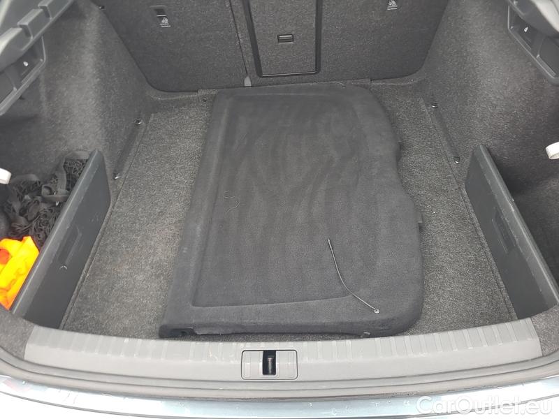  Skoda  Octavia  Lim. (NX3)(2020)  1.5TSI 110 Style 5d #26