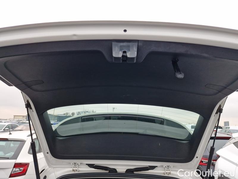  Skoda  Octavia  Combi (NX3)(2020) Oct.Combi 2.0TDI 85 Style #16