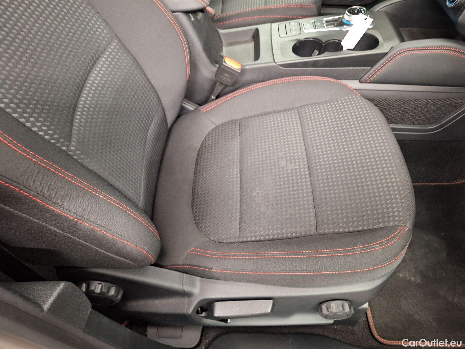  Ford  Kuga Ford,  '19 PHEV, Ford  2.5i PHEV Aut. 165kW ST-Line 5d #2