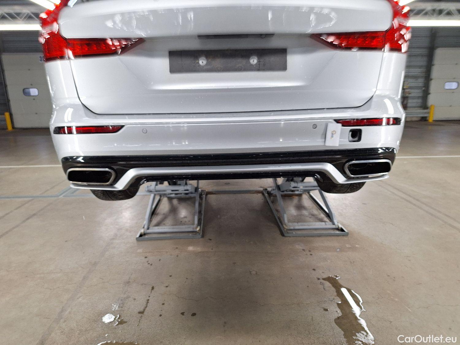  Volvo  V60 Volvo,  '18, Volvo  B3 R-Design DCT 5d #11