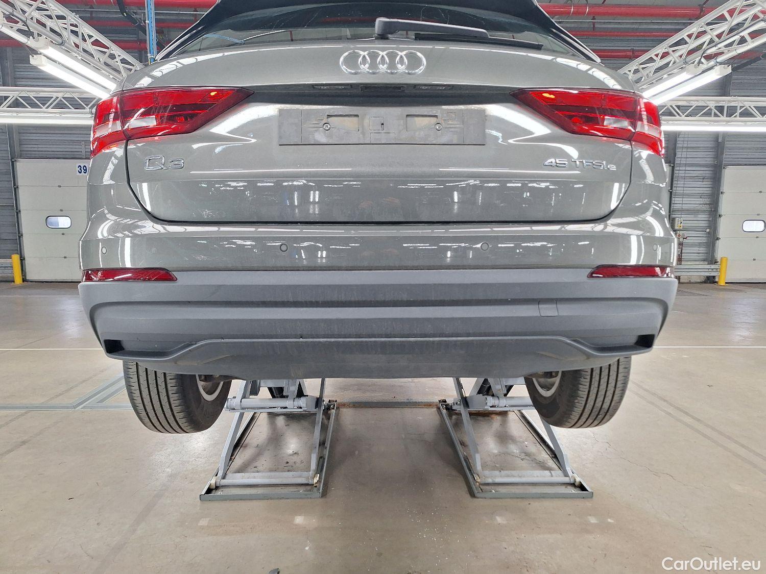  Audi  Q3 Audi,  '18 PHEV, Audi  45 TFSI e S tronic 5d #14