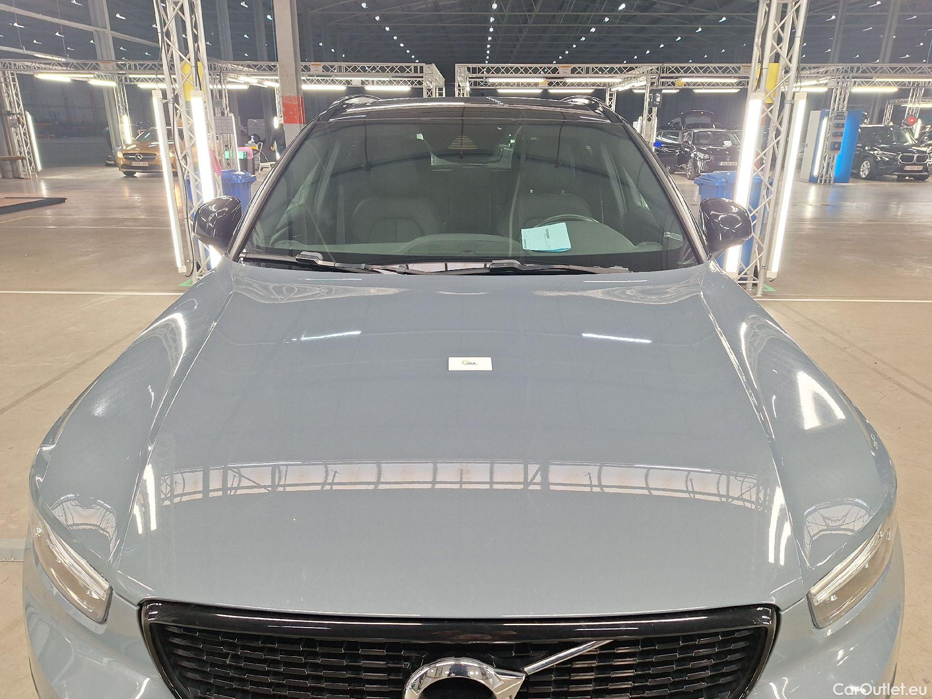  Volvo  XC 40 Volvo, XC40 '17, Volvo XC40 D4 AWD Geartronic R-Design 5d #1