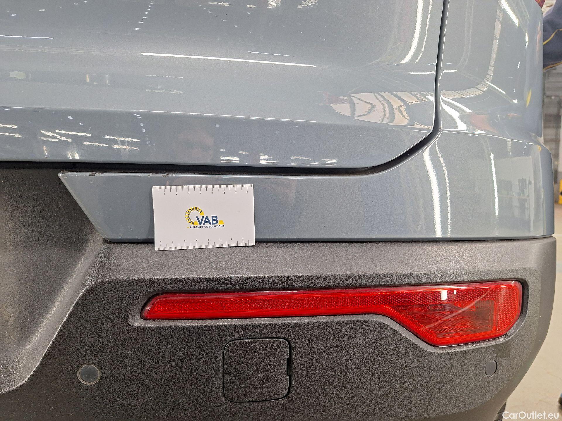  Volvo  XC 40 Volvo, XC40 '17, Volvo XC40 D4 AWD Geartronic R-Design 5d #42