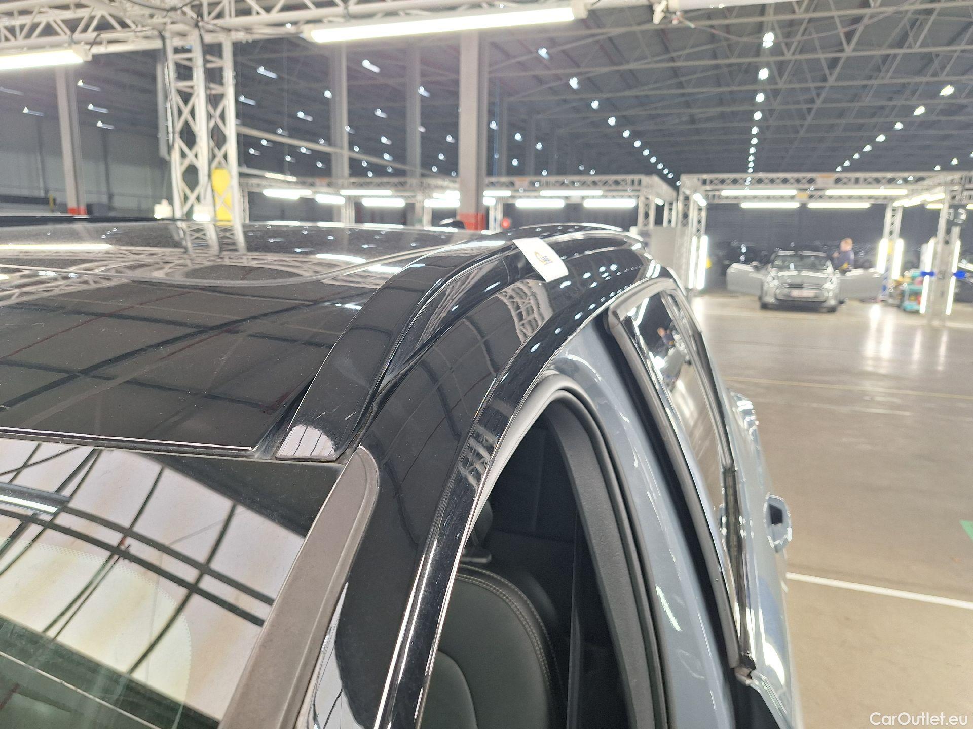  Volvo  XC 40 Volvo, XC40 '17, Volvo XC40 D4 AWD Geartronic R-Design 5d #18