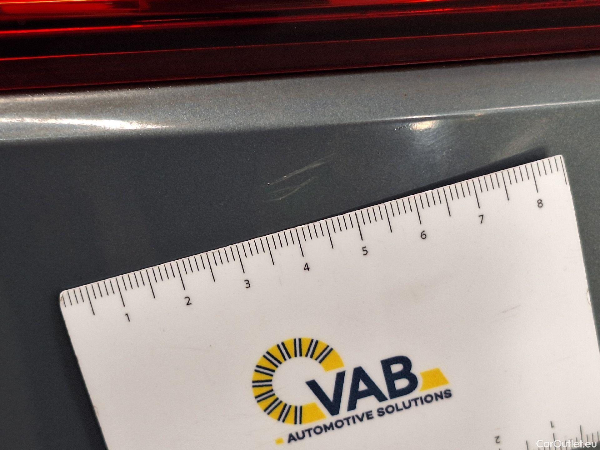  Volvo  XC 40 Volvo, XC40 '17, Volvo XC40 D4 AWD Geartronic R-Design 5d #44