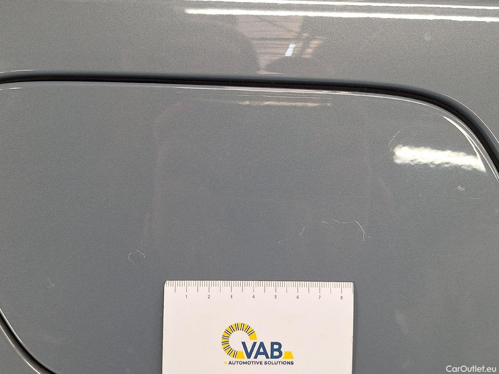  Volvo  XC 40 Volvo, XC40 '17, Volvo XC40 D4 AWD Geartronic R-Design 5d #53