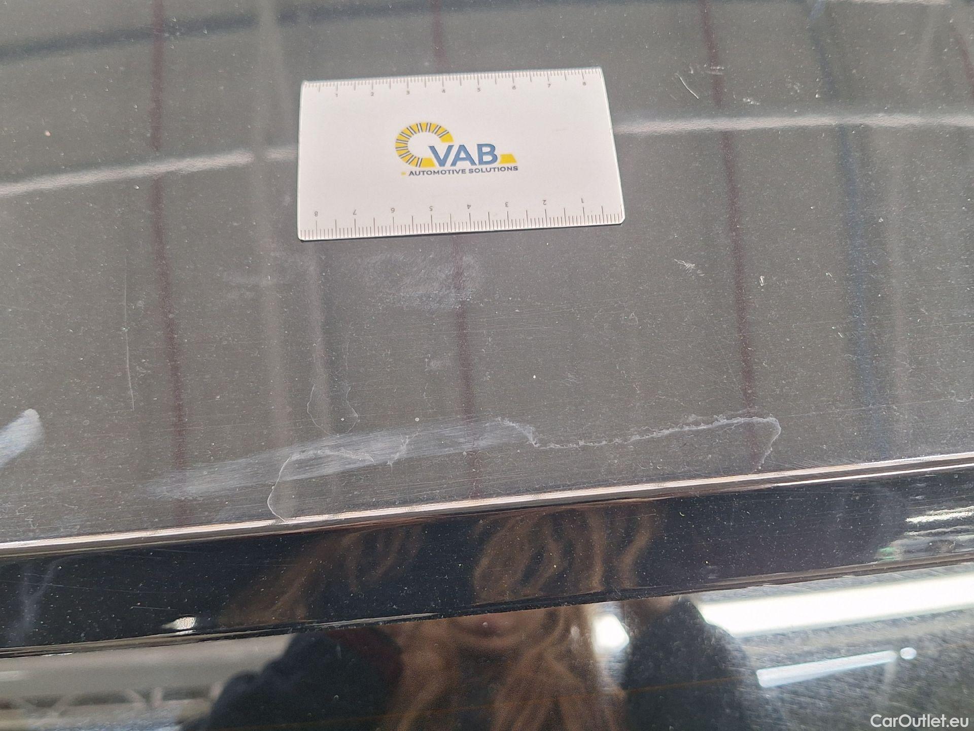  Volvo  XC 40 Volvo, XC40 '17, Volvo XC40 D4 AWD Geartronic R-Design 5d #25