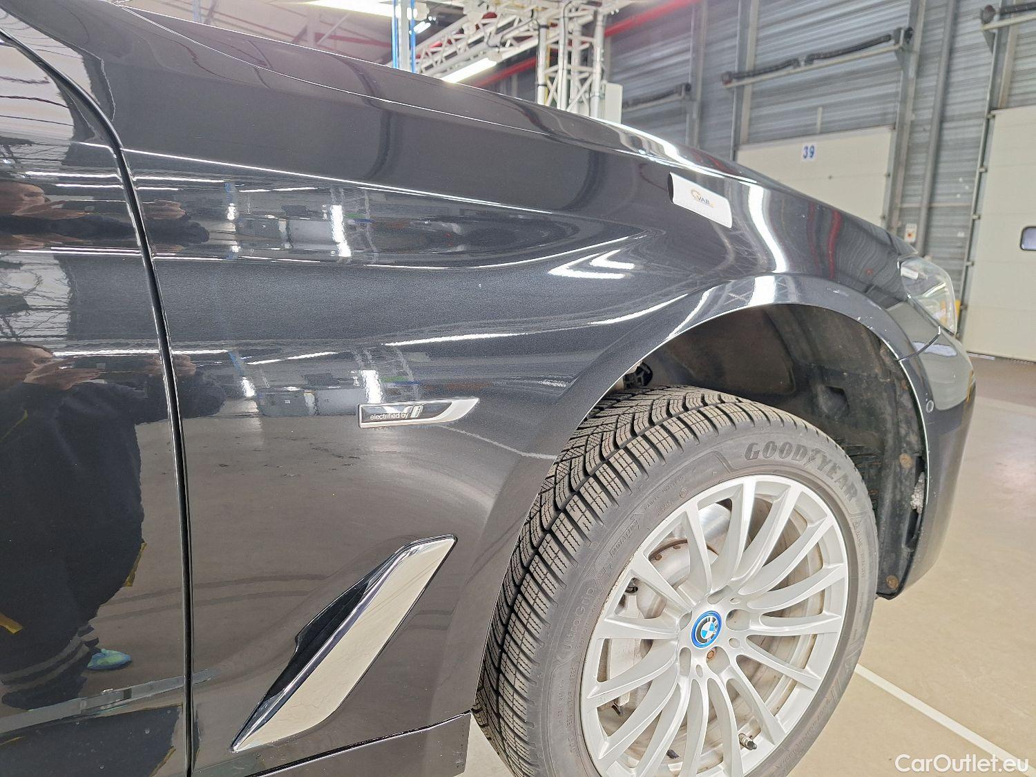  Bmw  Serie 5 BMW, 5-ser To FL'20 PHEV, BMW 5 Reeks Touring 520e 150kW 5d #3