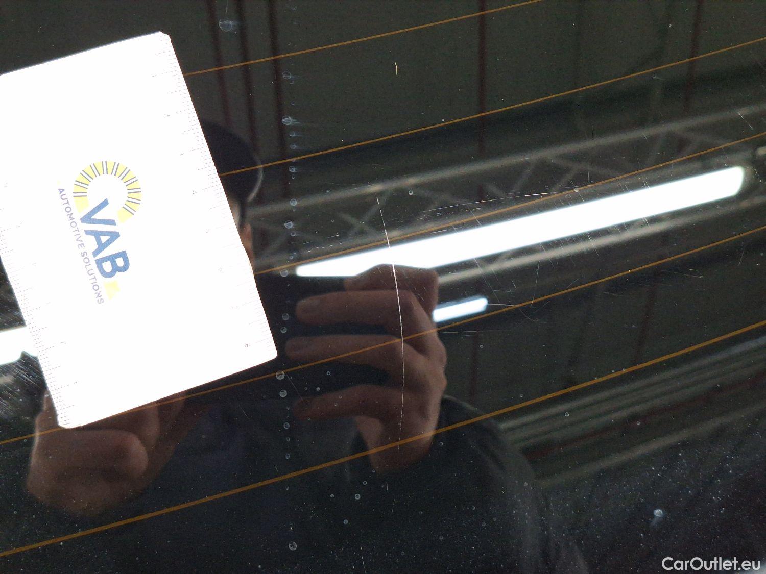  Citroen  C3 Citroën,  FL'20, Citroën  1.2 PureTech 110 S&S MAN6 Shine 5d #25