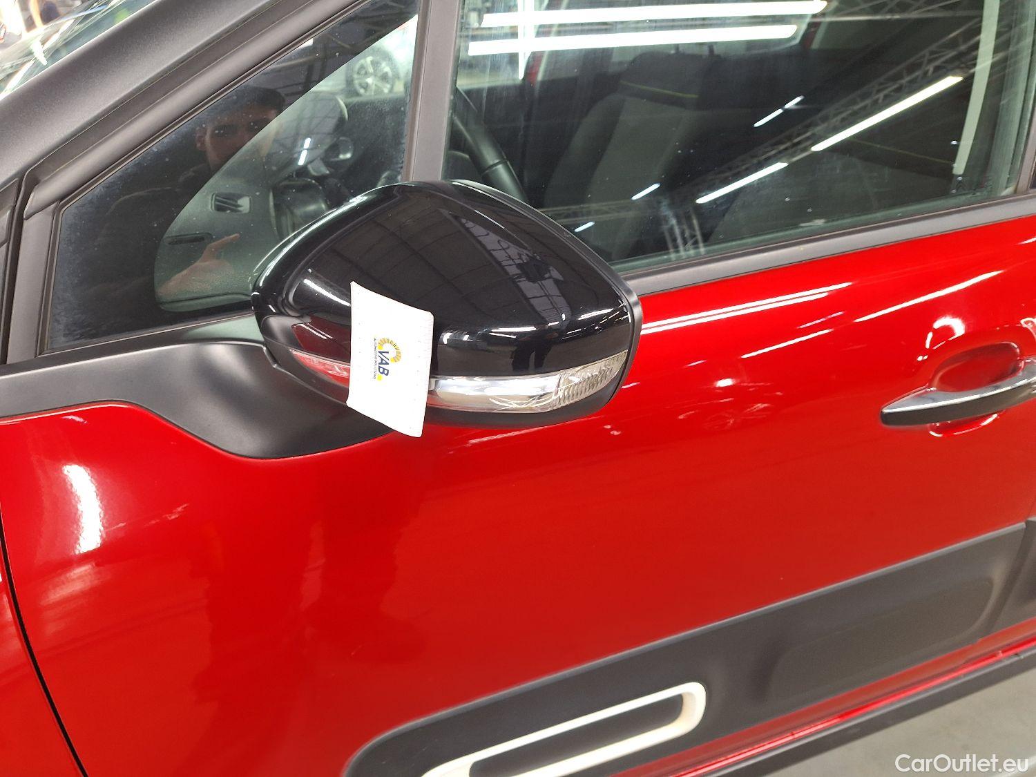  Citroen  C3 Citroën,  FL'20, Citroën  1.2 PureTech 110 S&S MAN6 Shine 5d #1