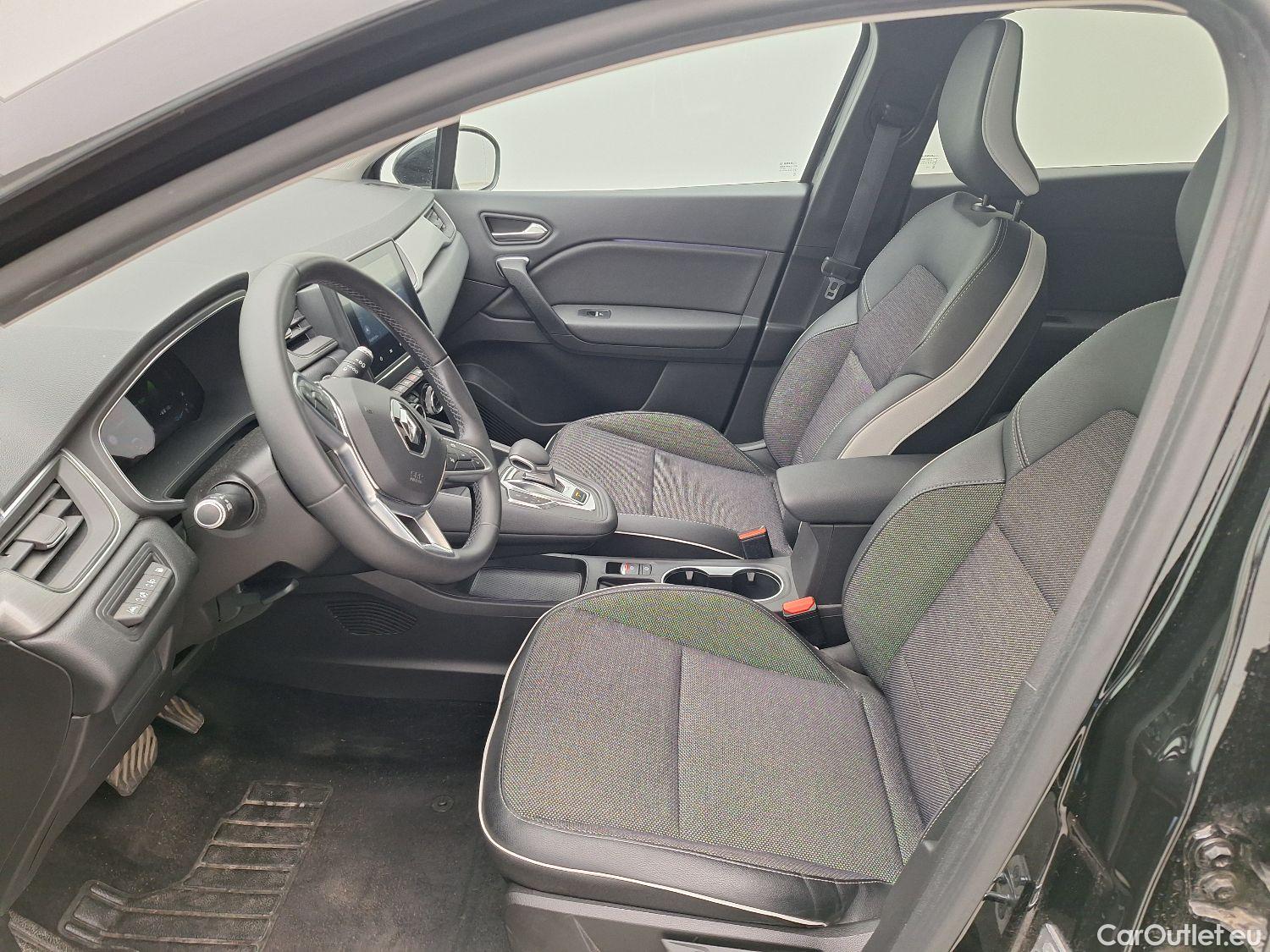  Renault  Captur Renault,  '19, Renault  E-TECH Plug-in Hybrid Intens 5d #42