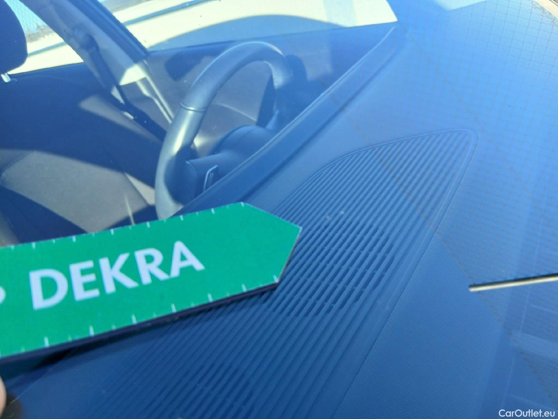  Hyundai  Konna HYUNDAI Kona / 2023 / 5P / todoterreno 1.6 GDI HEV Maxx DCT #1