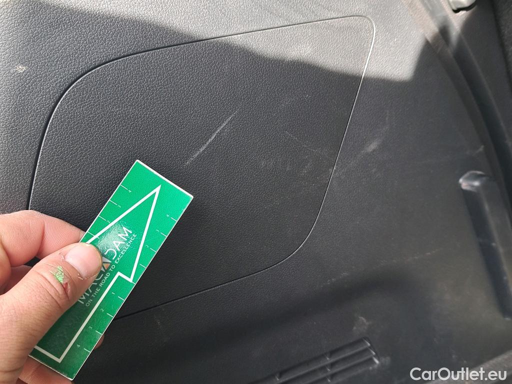  Hyundai  i20 HYUNDAI  / 2020 / 5P / berlina con portón 1.0 TGDI 74kW (100CV) 48V Klass #28