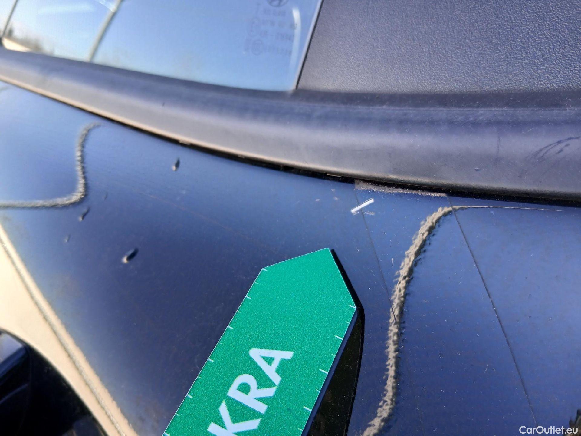  Hyundai  Konna HYUNDAI Kona / 2023 / 5P / todoterreno 1.6 GDI HEV Maxx DCT #22