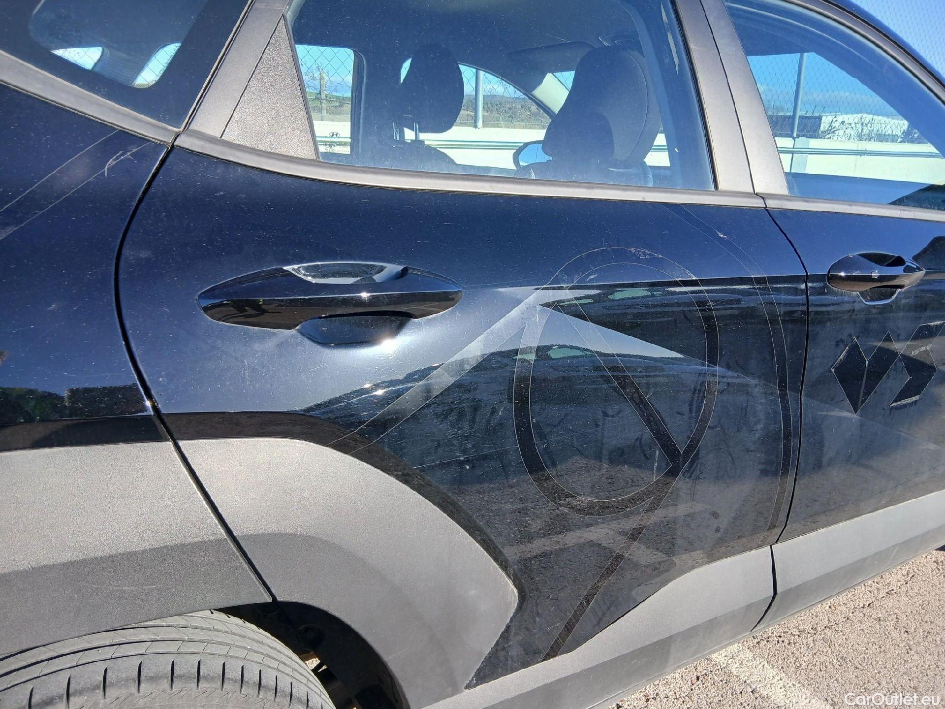  Hyundai  Konna HYUNDAI Kona / 2023 / 5P / todoterreno 1.6 GDI HEV Maxx DCT #39