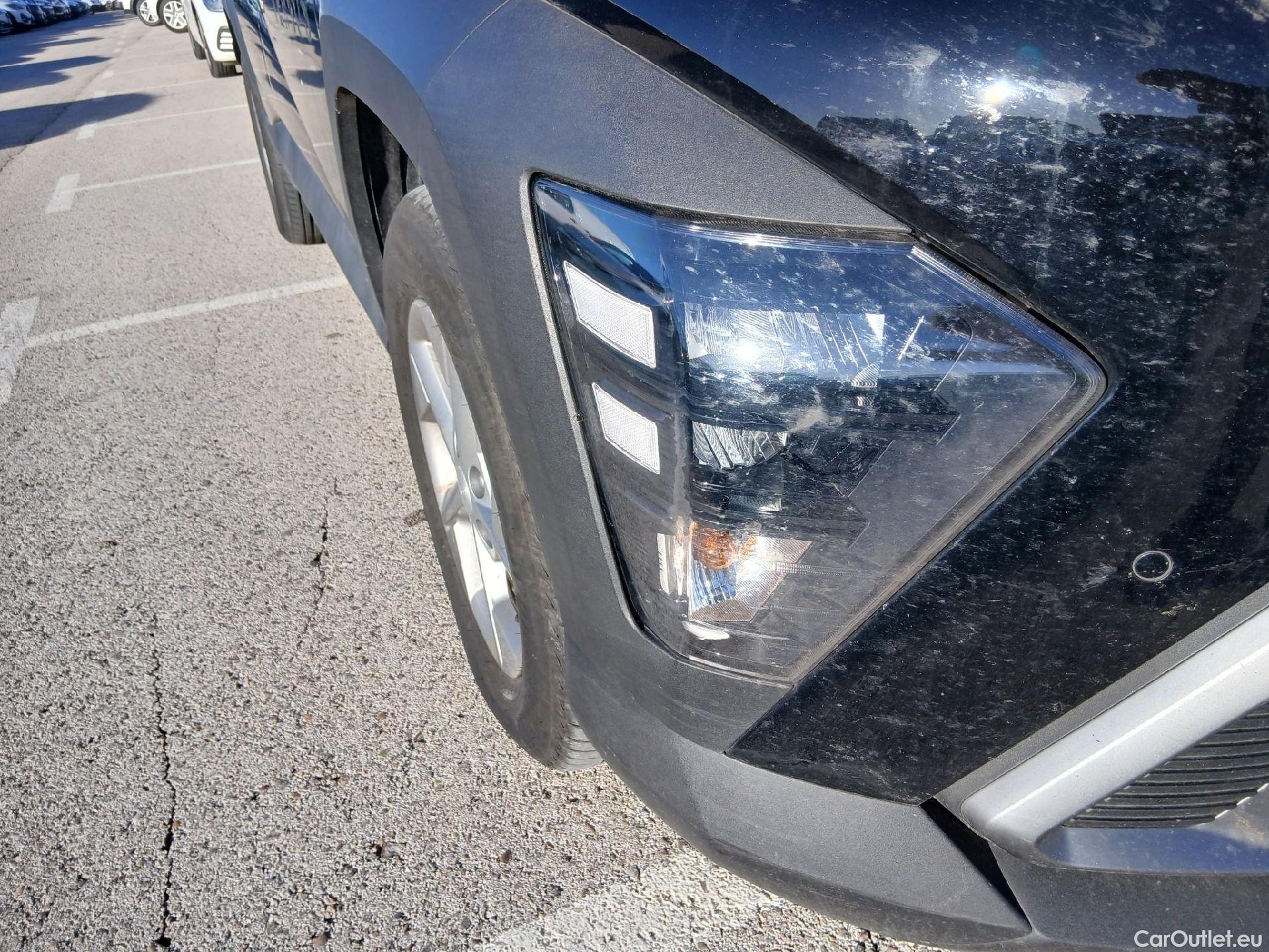  Hyundai  Konna HYUNDAI Kona / 2023 / 5P / todoterreno 1.6 GDI HEV Maxx DCT #13