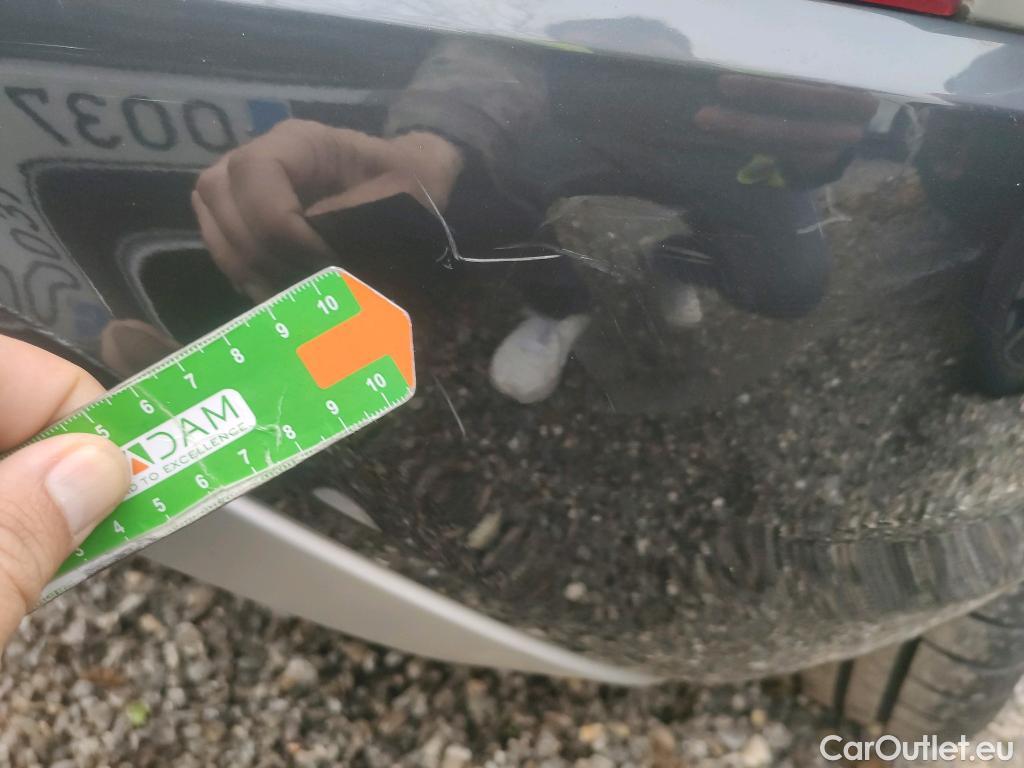  Audi  Q2 AUDI  / 2016 / 5P / todoterreno Design 30 TFSI 85kW (116CV) #14