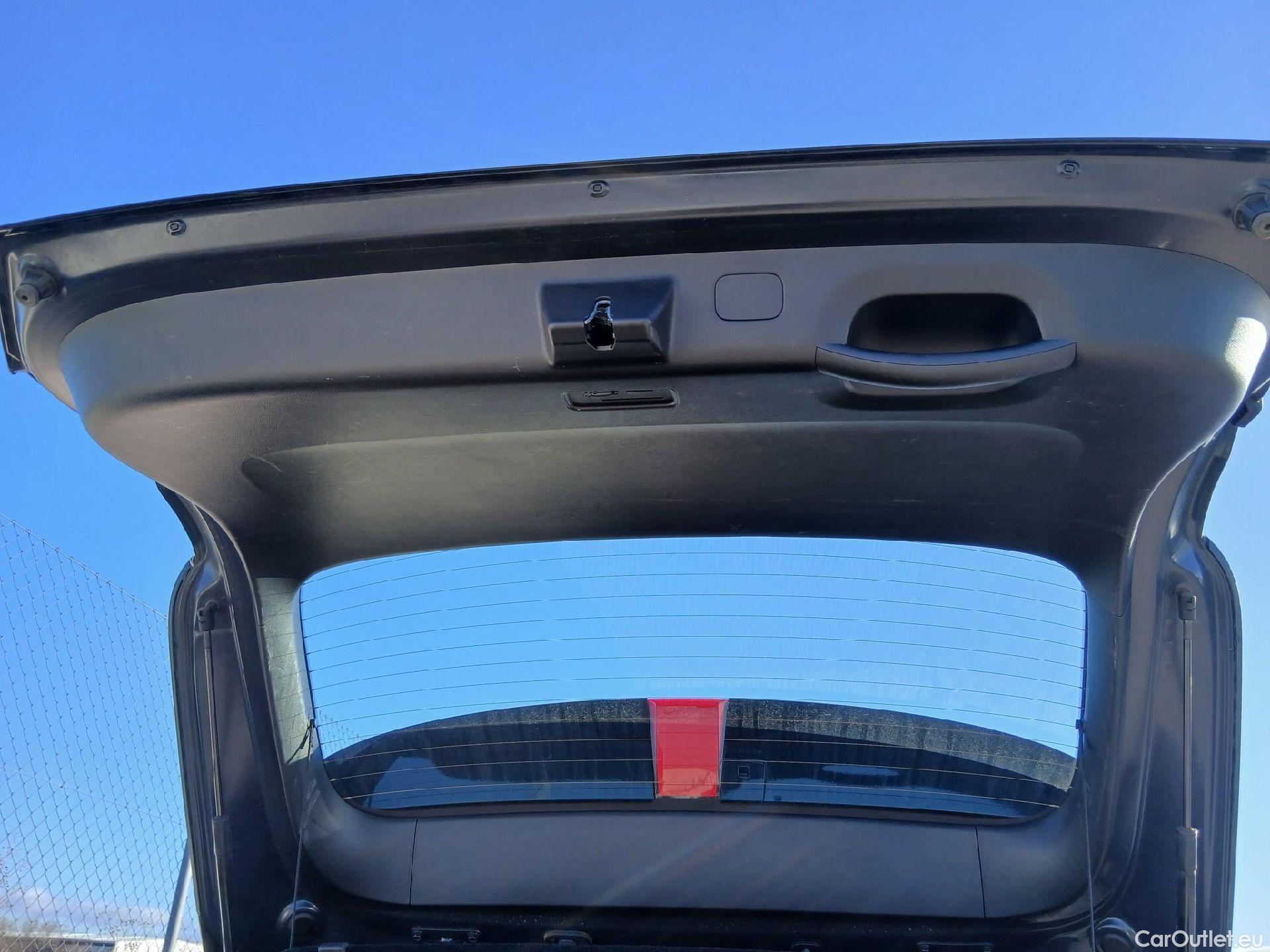  Hyundai  Konna HYUNDAI Kona / 2023 / 5P / todoterreno 1.6 GDI HEV Maxx DCT #35