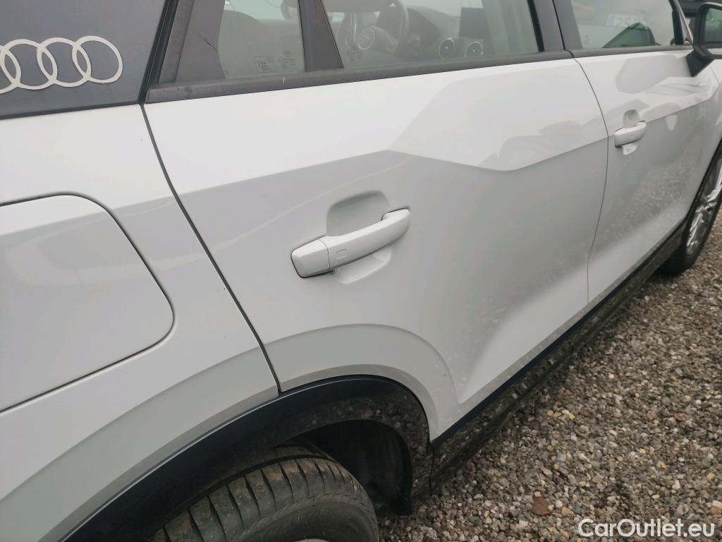  Audi  Q2 AUDI  / 2016 / 5P / todoterreno Design 30 TFSI 85kW (116CV) #9