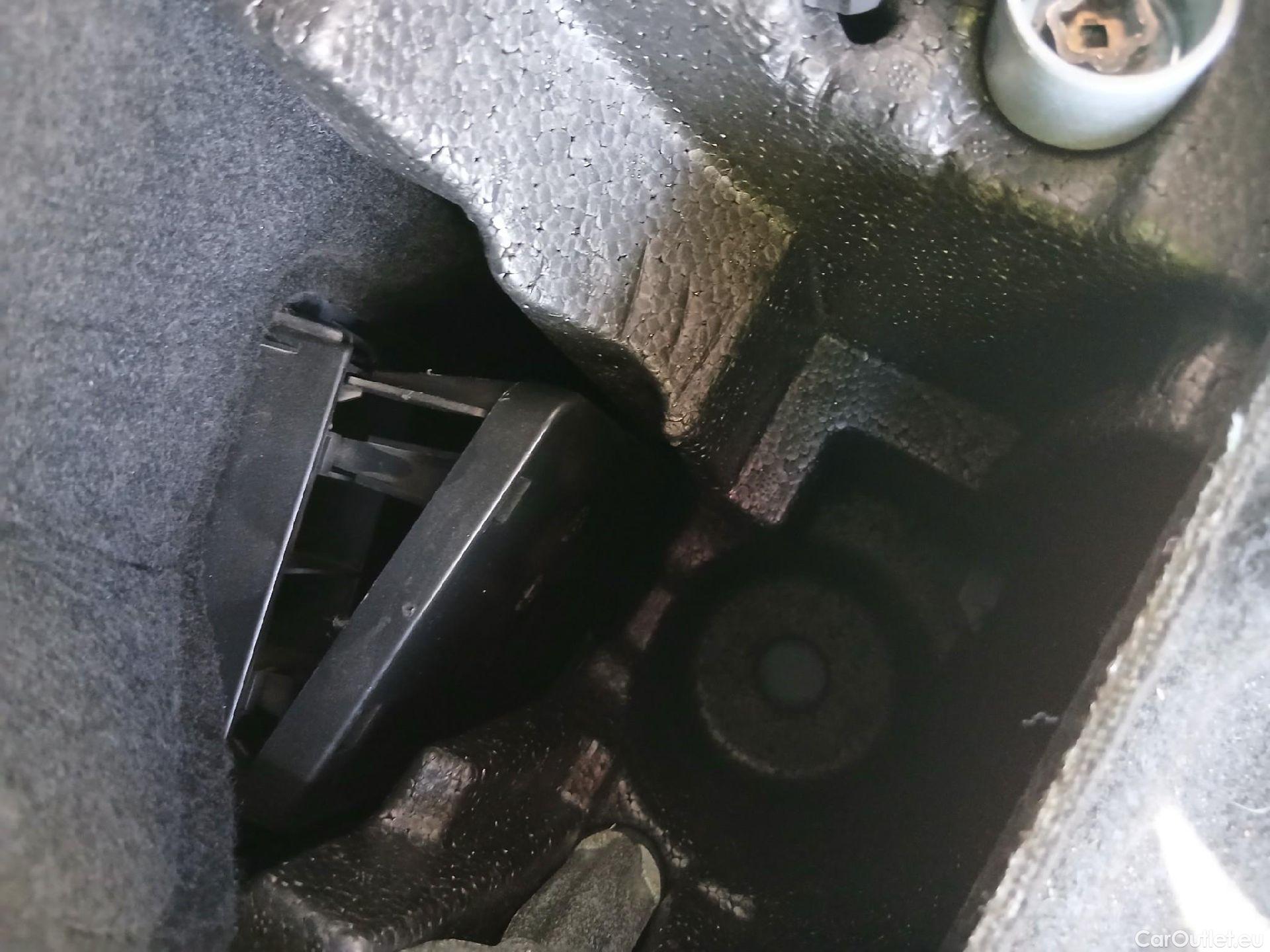  Bmw  Serie 1 BMW  / 2019 / 5P / berlina con portón 116d Business #1