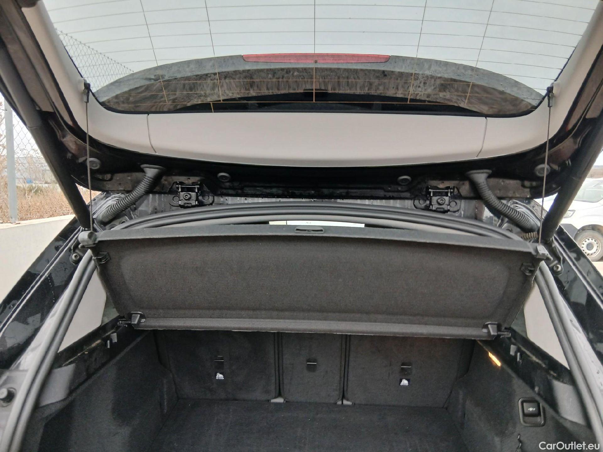  Bmw  X1 BMW  / 2019 / 5P / todoterreno sDrive18dA Corporate #31